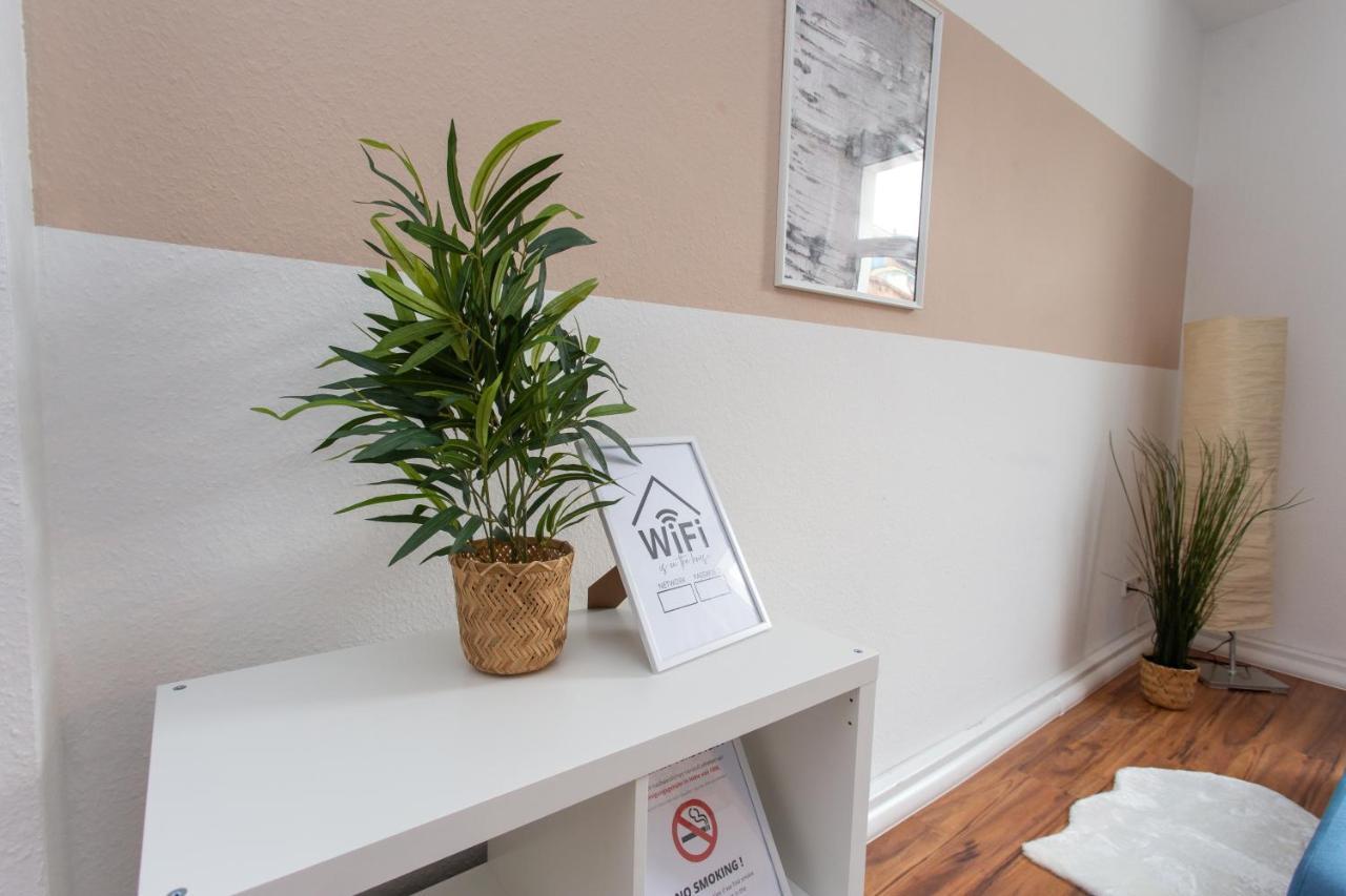 Full House Studios - Ls69 Apartments Halle  Esterno foto