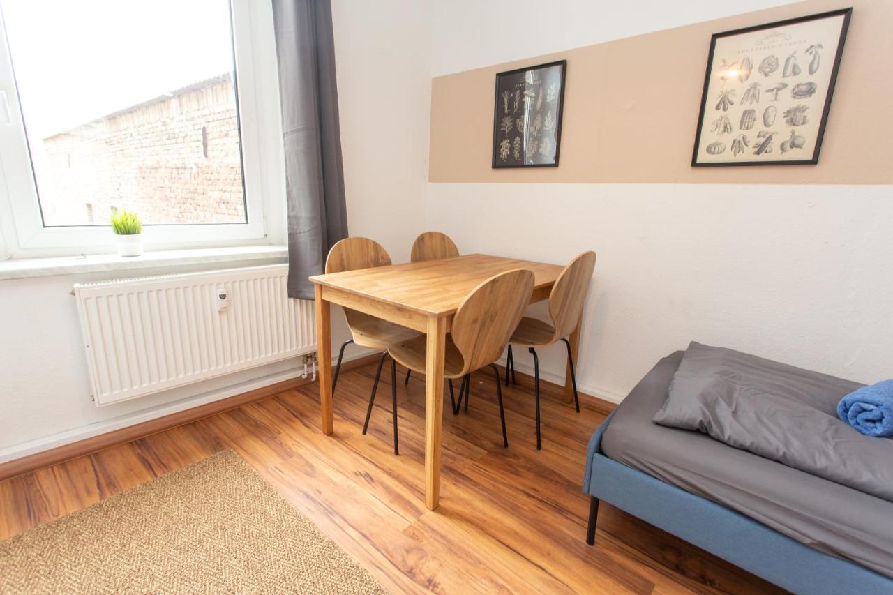 Full House Studios - Ls69 Apartments Halle  Esterno foto